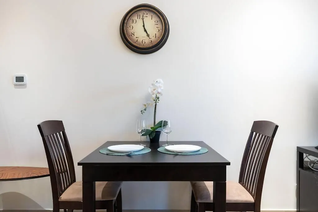 White Sage - Elite Residence Studio Dubai United Arab Emirates